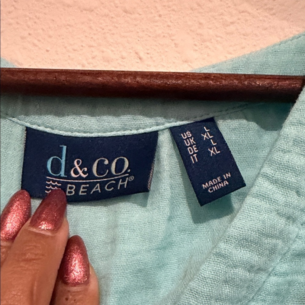 D&CO Beach Aqua Button-Down Blouse - Picture 3 of 10